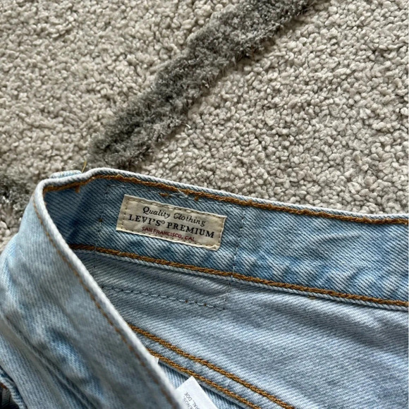 Levi’s 501 denim shorts jean premium high rise button fly light wash 28 - Picture 3 of 10